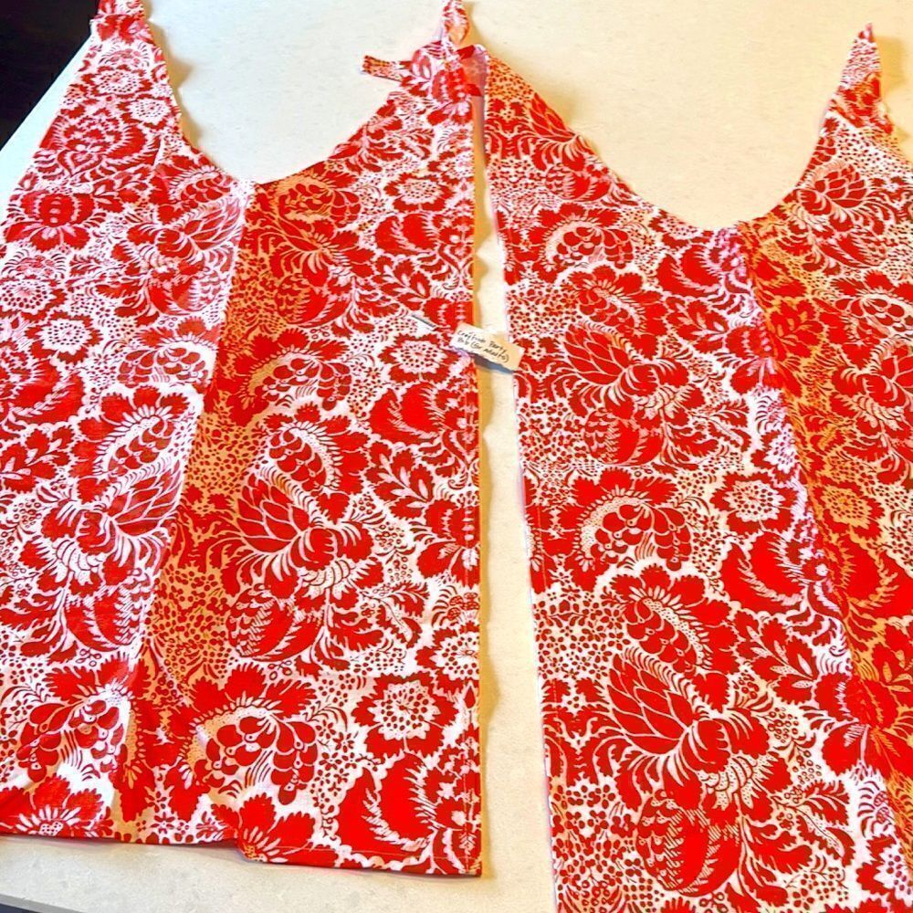 Marimekko adult seafood bib/apron new with tags. Love the pattern.